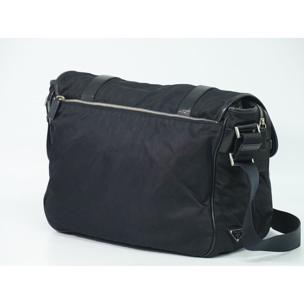 Prada Nylon Shoulder Bag Pochette Black — view 2