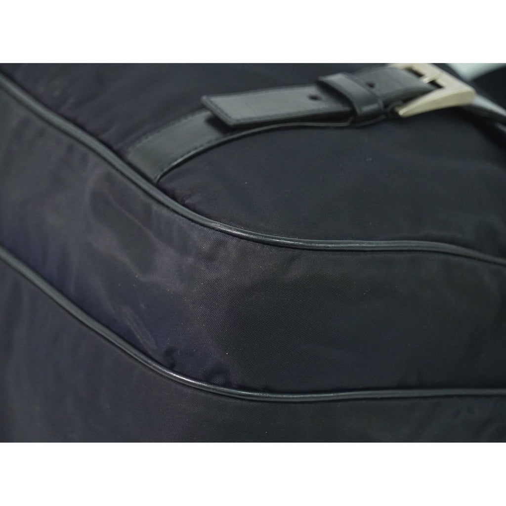 Prada Nylon Shoulder Bag Pochette Black — view 4