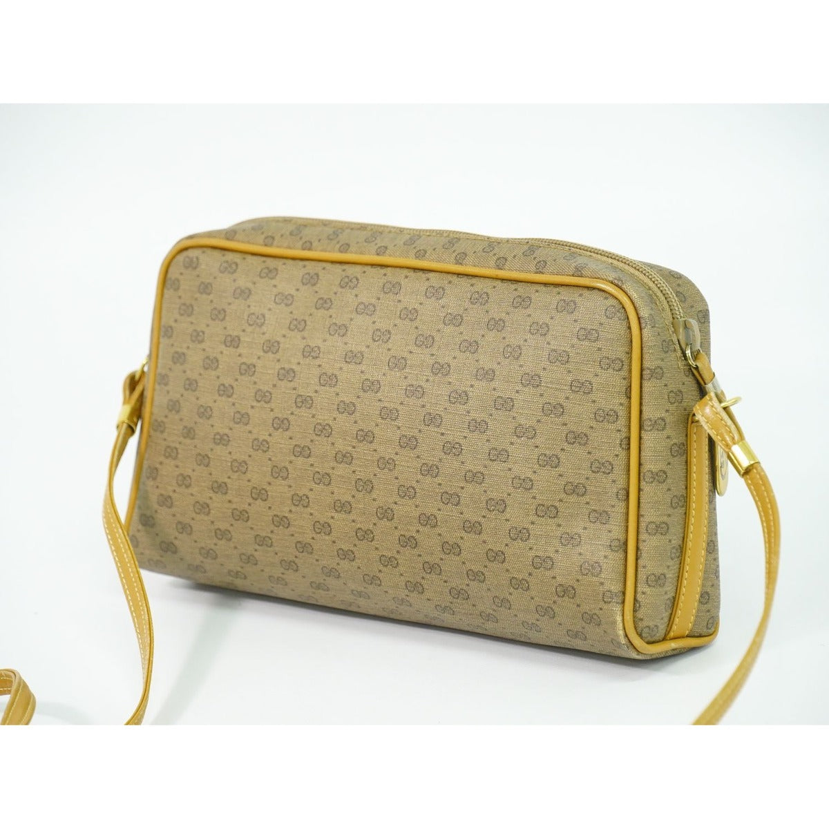 Gucci Vintage Micro GG Shoulder Bag Pochette Brown — view 2