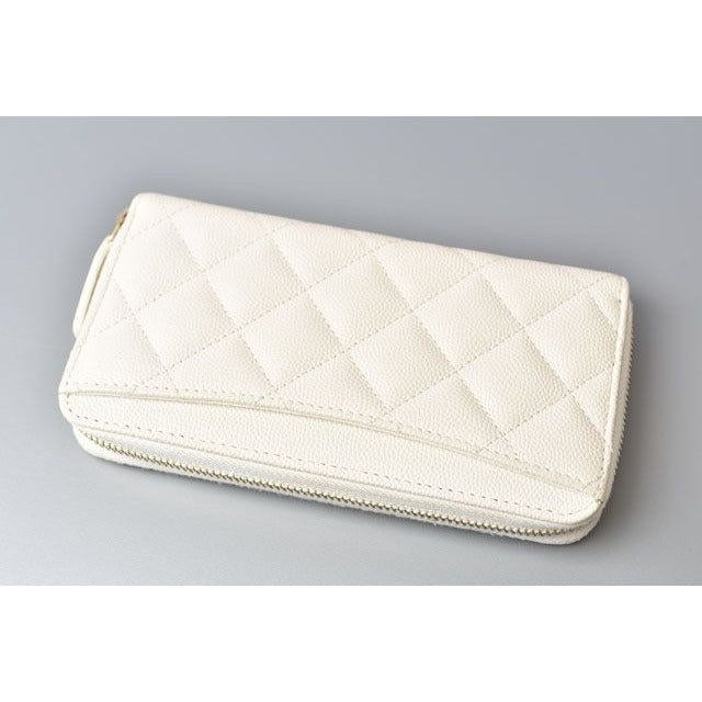Chanel Wallet Round Zipper Medium Quilted Caviar Leather — view 3