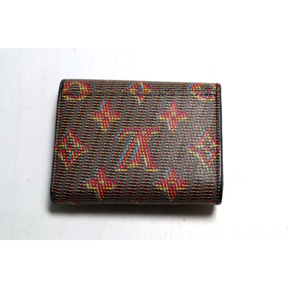 Louis Vuitton Monogram LV Pop Portefeuille Zoe Leather Trifold Wallet — view 2