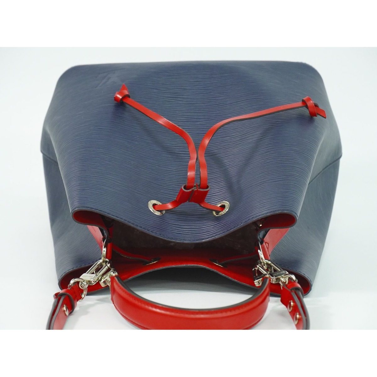 Louis Vuitton LV Neo Noe Epi Leather 2-Way Shoulder Bag — view 5