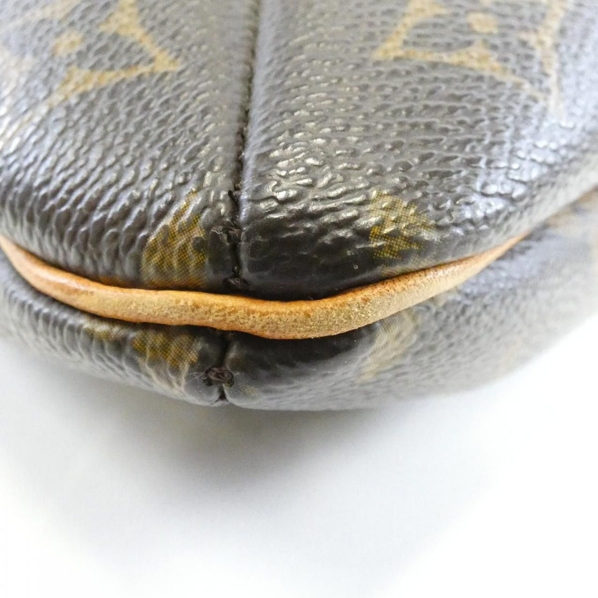 Louis Vuitton Monogram Musette Shoulder Bag — view 3