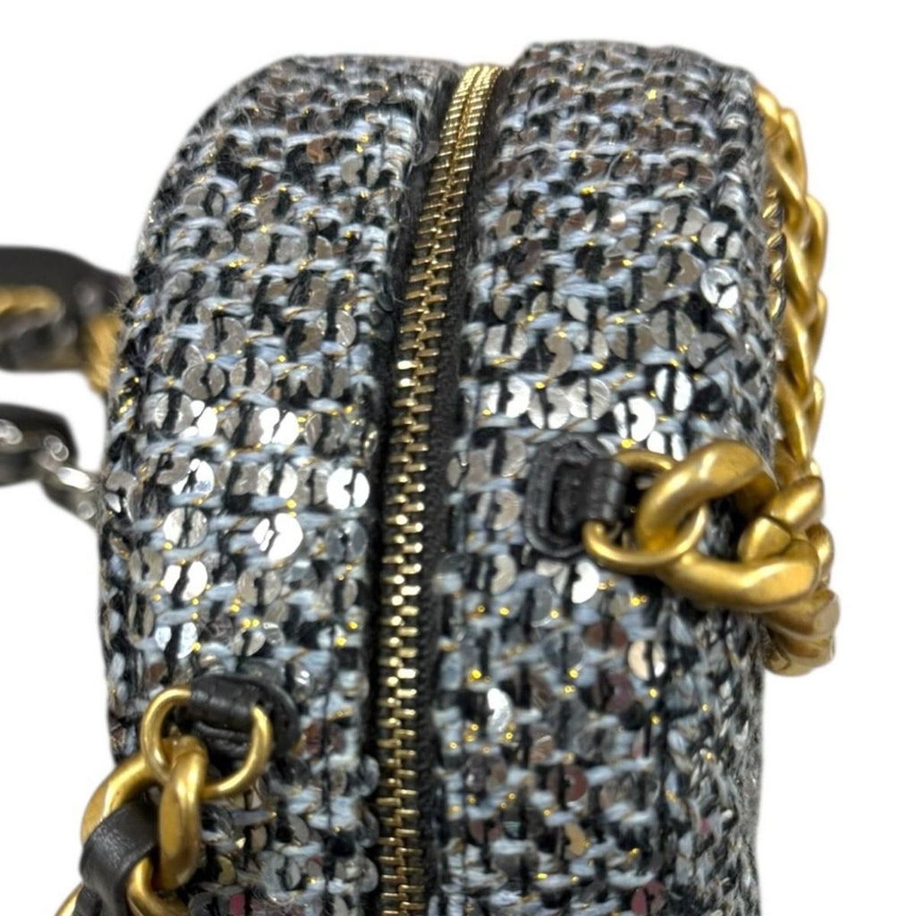 Chanel 19 Shoulder Bag Sequin Silver — view 8