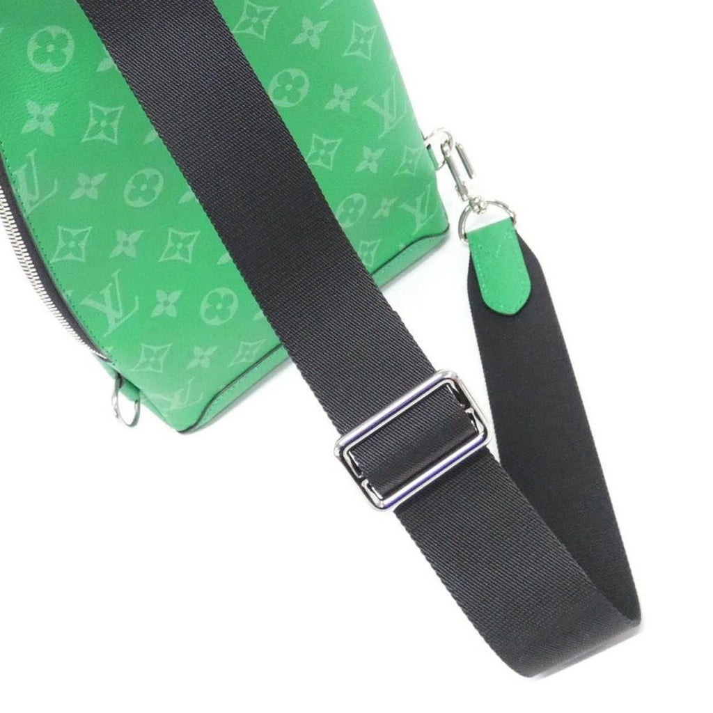 Louis Vuitton Taiga Rama Duo Ring Back Bag — view 4
