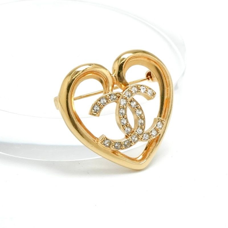 Chanel Brooch Corsage Gold Heart Rhinestone — view 2