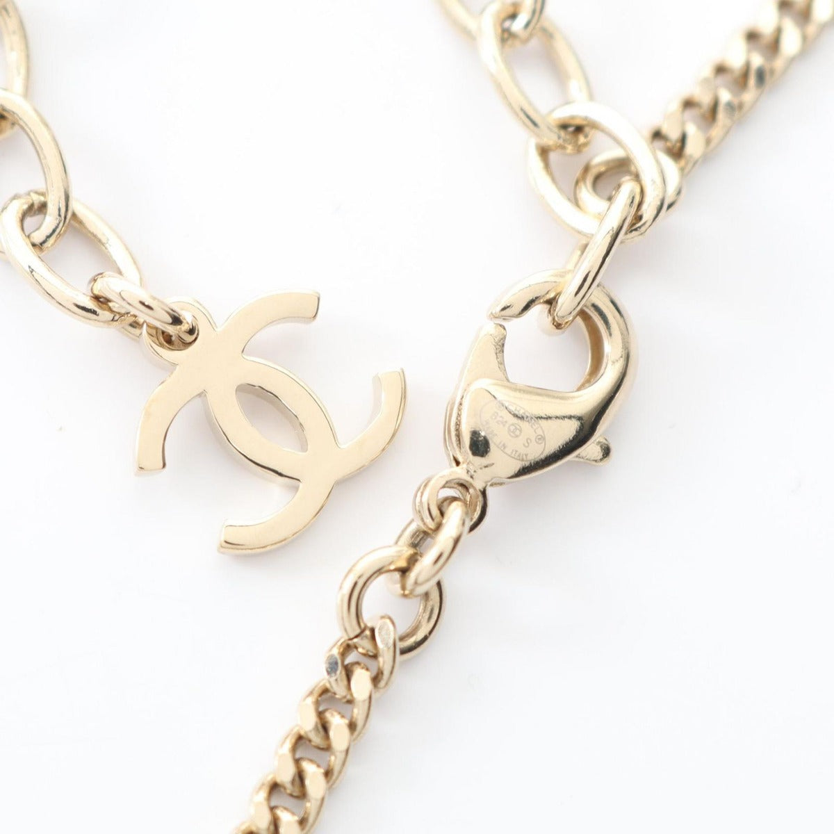 Chanel Necklace CC Logo Back Motif — view 4