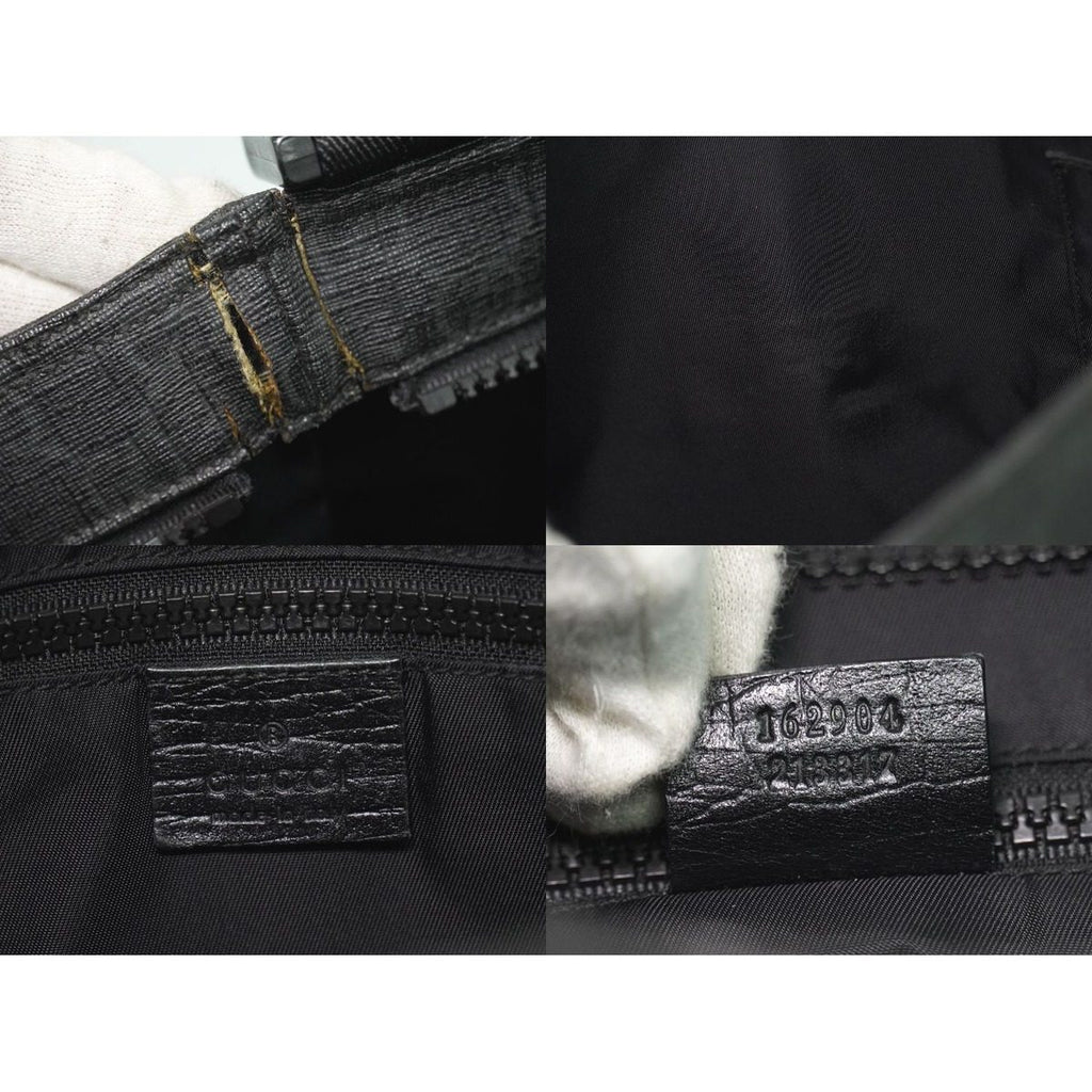Gucci GG Supreme Shoulder Bag Pochette Black — view 9