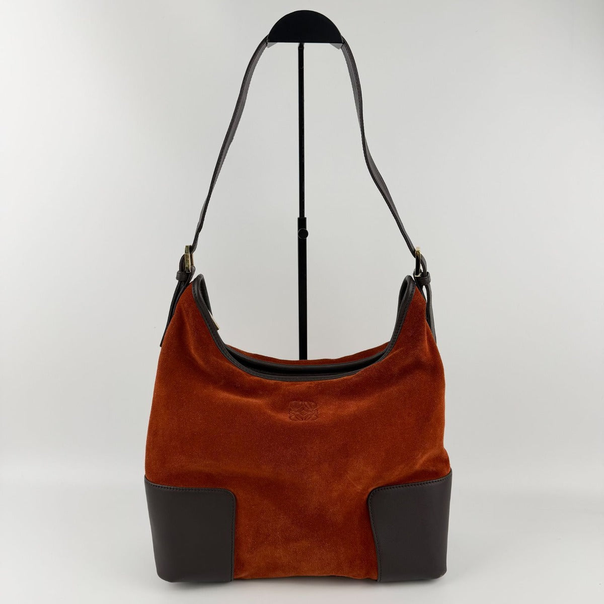 Loewe Anagram Shoulder Bag Red Black Suede Leather Vintage — view 3