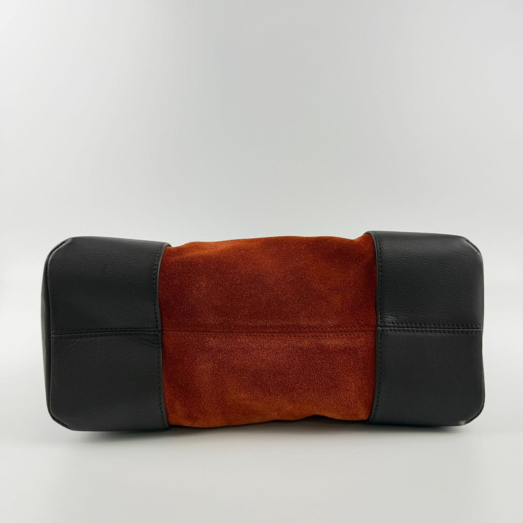 Loewe Anagram Shoulder Bag Red Black Suede Leather Vintage — view 7