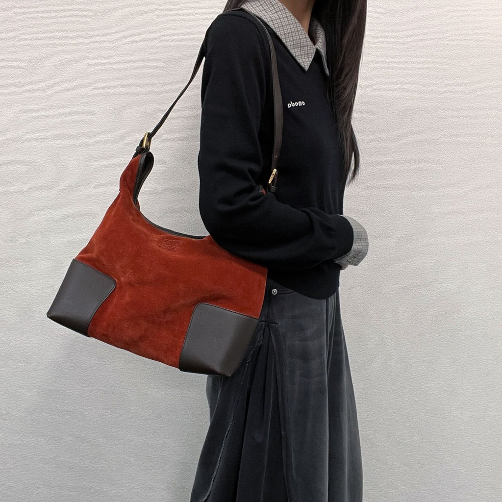 Loewe Anagram Shoulder Bag Red Black Suede Leather Vintage