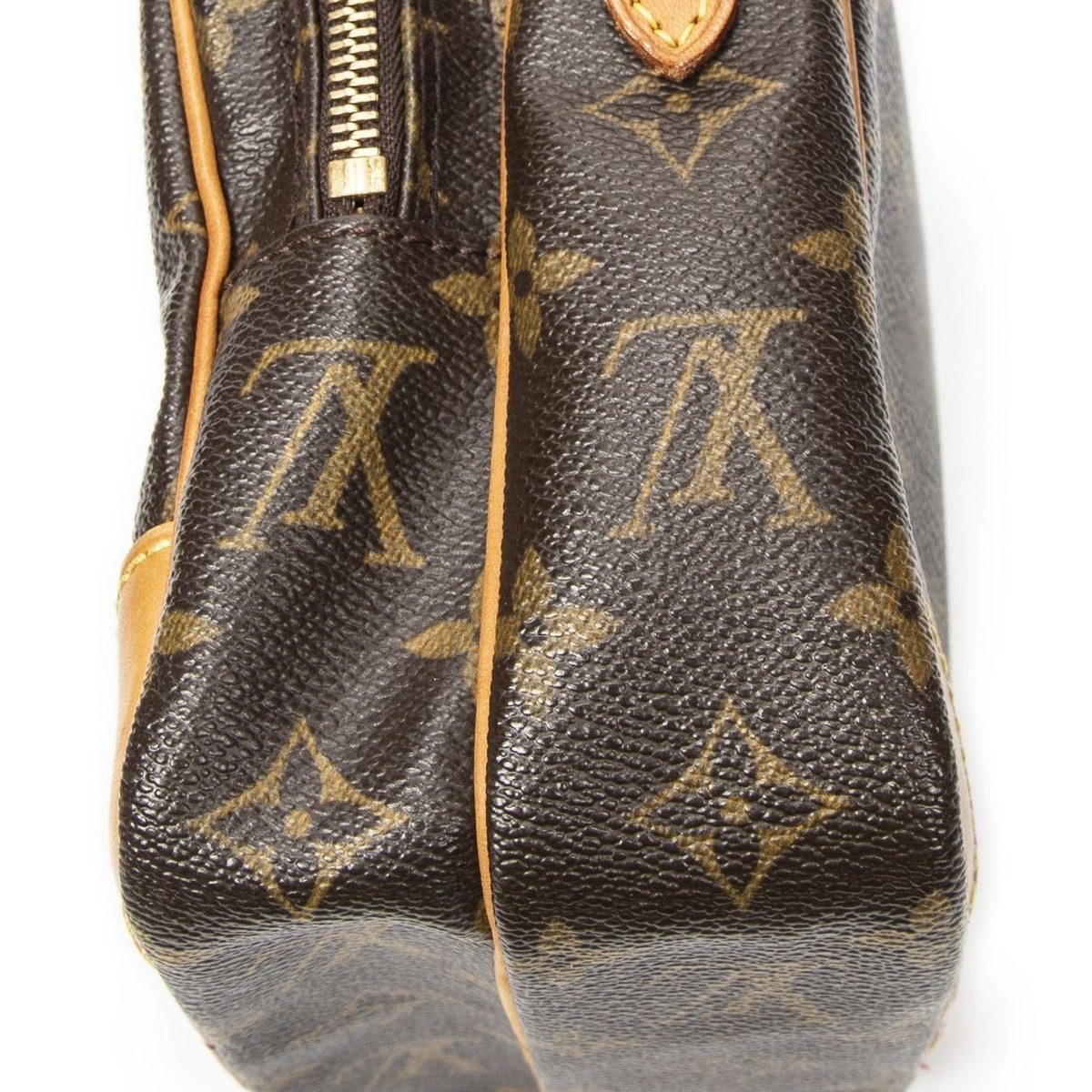 Louis Vuitton Amazon Brown Monogram Canvas Messenger Bag — view 8