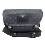 Louis Vuitton Messenger-voyage PM RFID Shoulder Bag Black