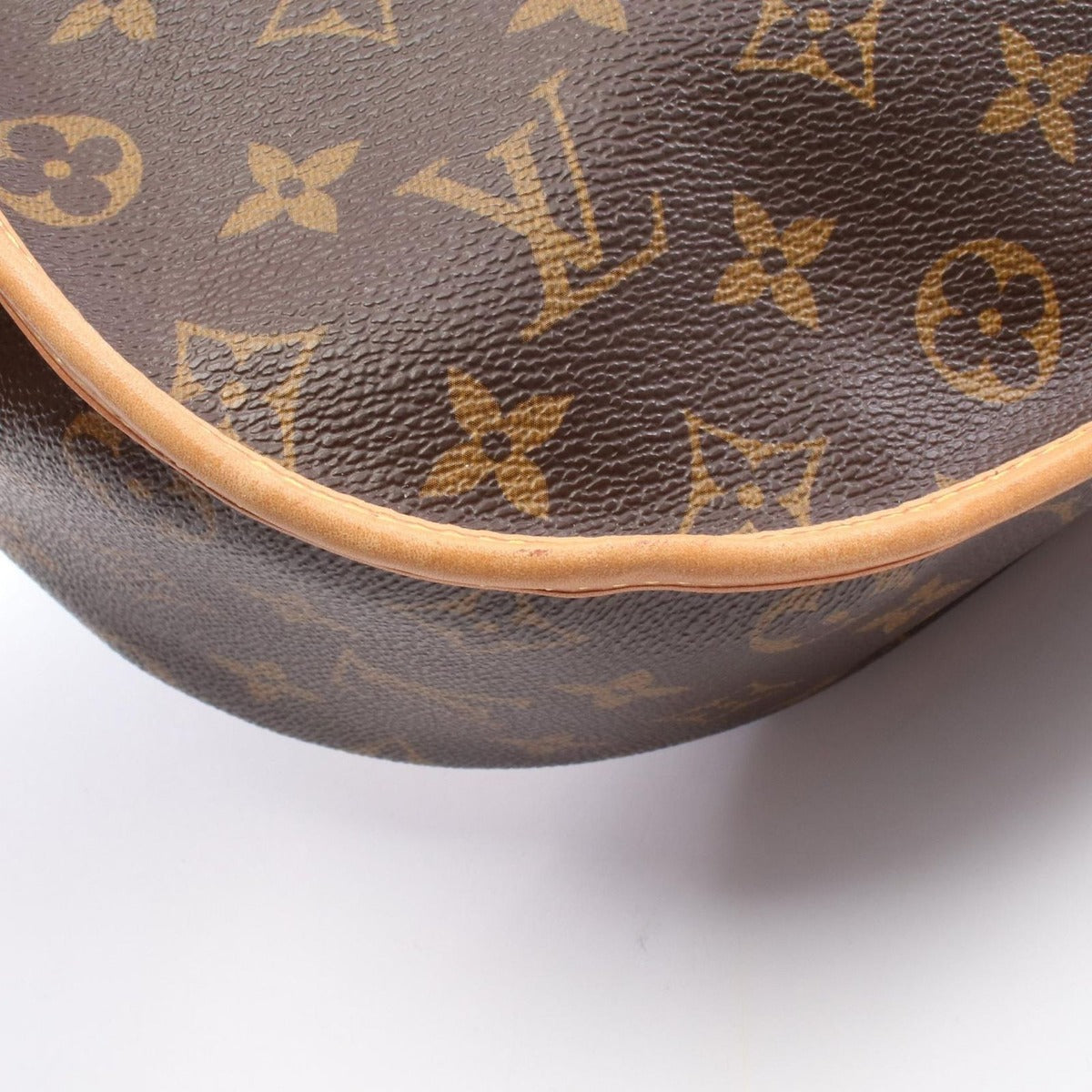 Louis Vuitton Shoulder Bag Menilmontan MM Canvas Leather — view 8
