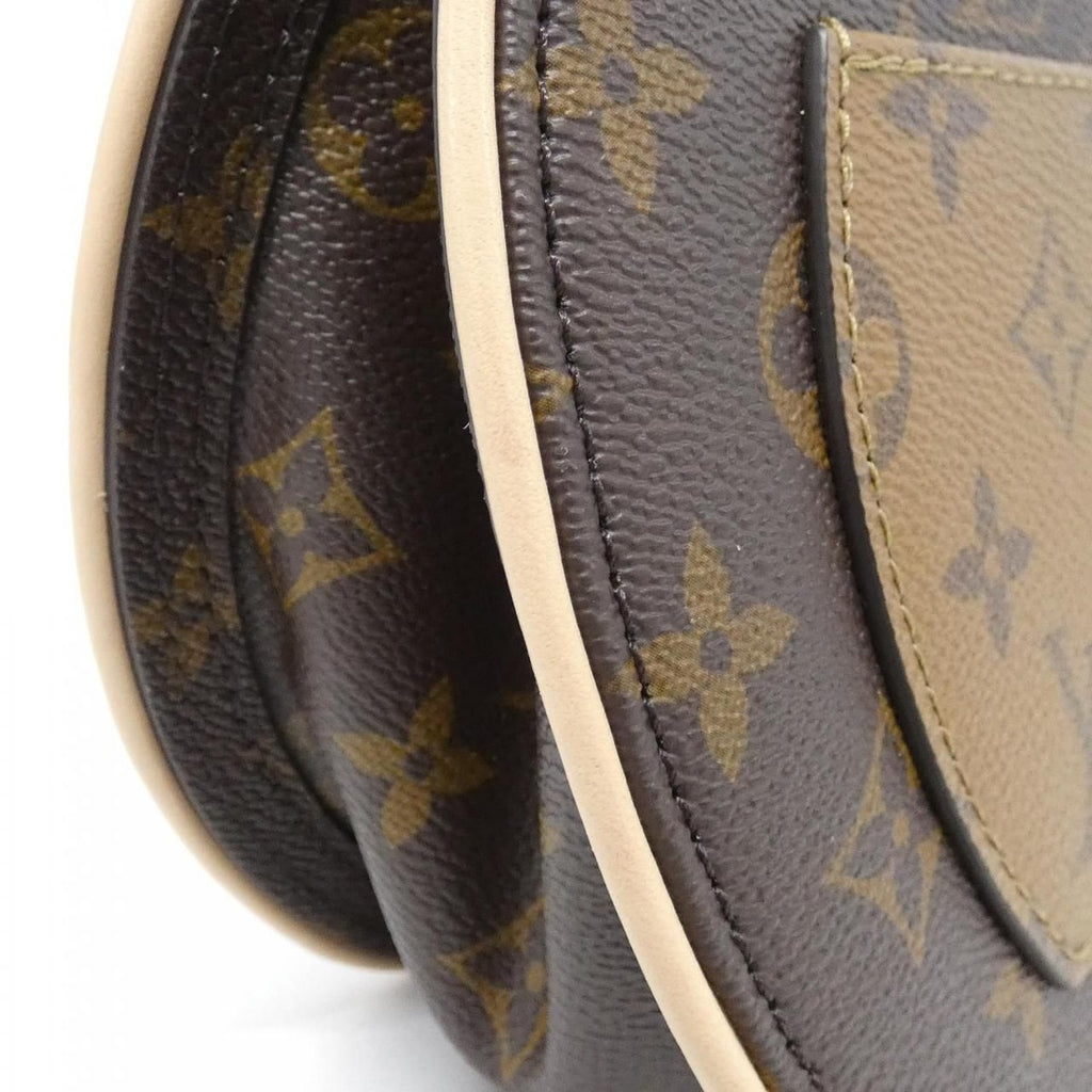 Louis Vuitton Monogram Around Shoulder Bag — view 5