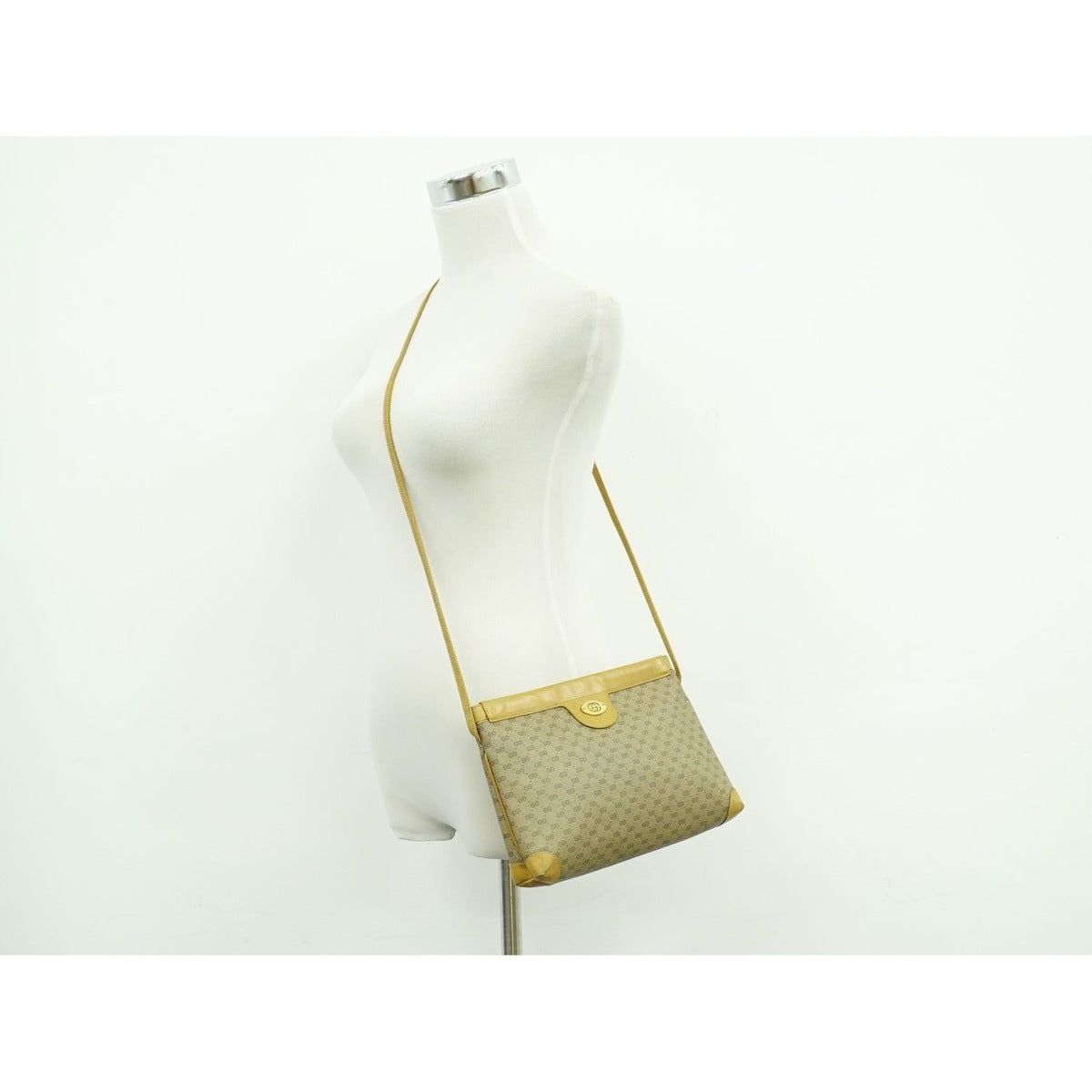 Gucci Vintage Micro GG Shoulder Bag Pochette Brown — view 7