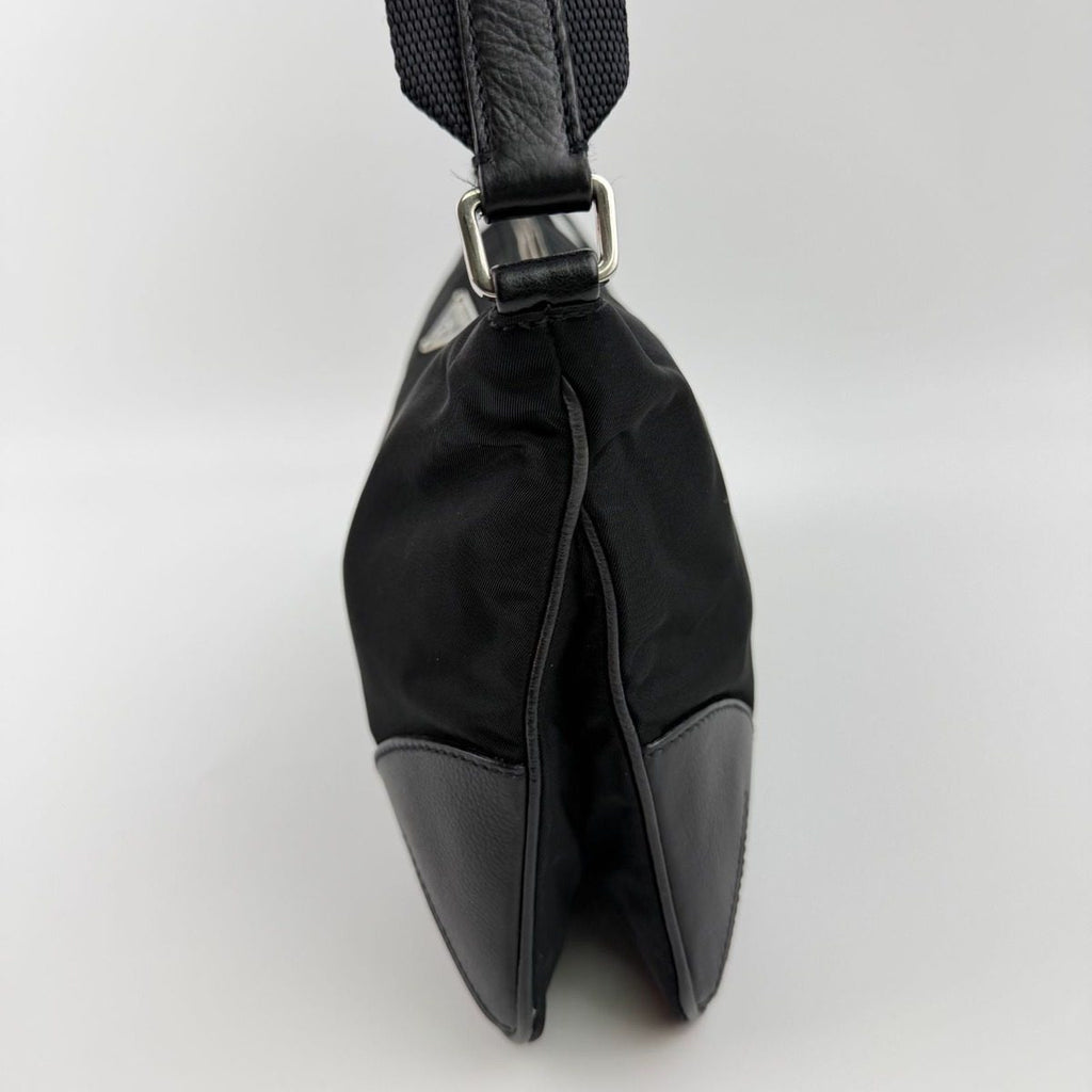 Prada Shoulder Bag Black Nylon Leather Vintage — view 5