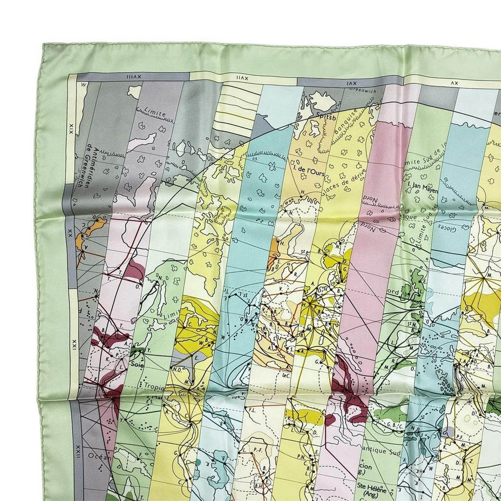 Hermes Carre 90 Scarf le Monde Est Vaste Pattern 100% Silk Green — view 2