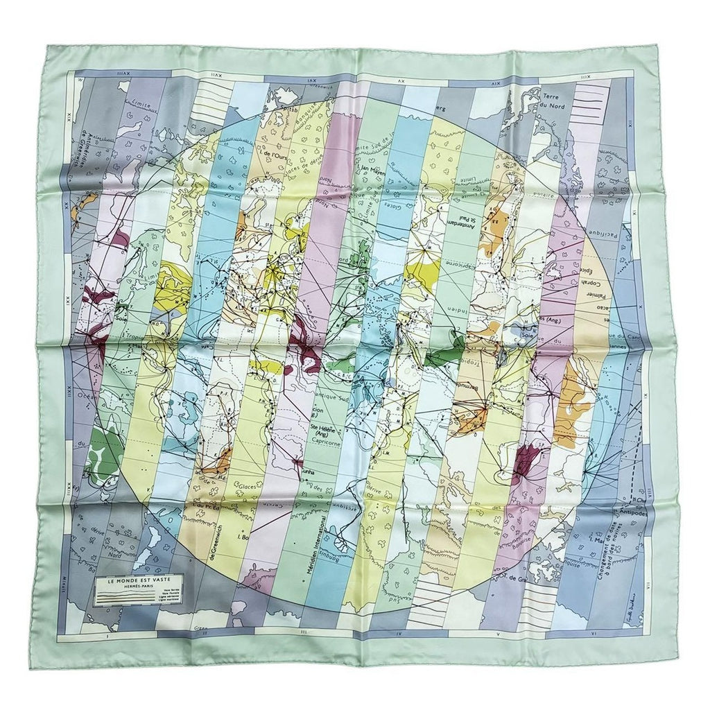Hermes Carre 90 Scarf le Monde Est Vaste Pattern 100% Silk Green