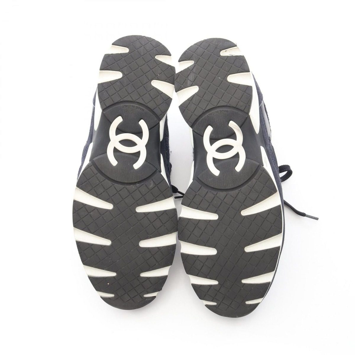 Chanel Sneakers CC Logo 42 Fabric Suede — view 4