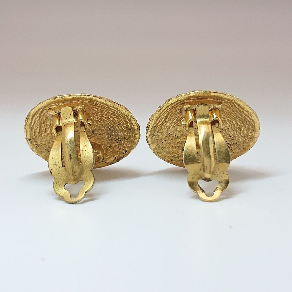 Chanel Vintage Earrings CC Logo Gold 29