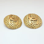 Chanel Vintage Earrings CC Logo Gold 29