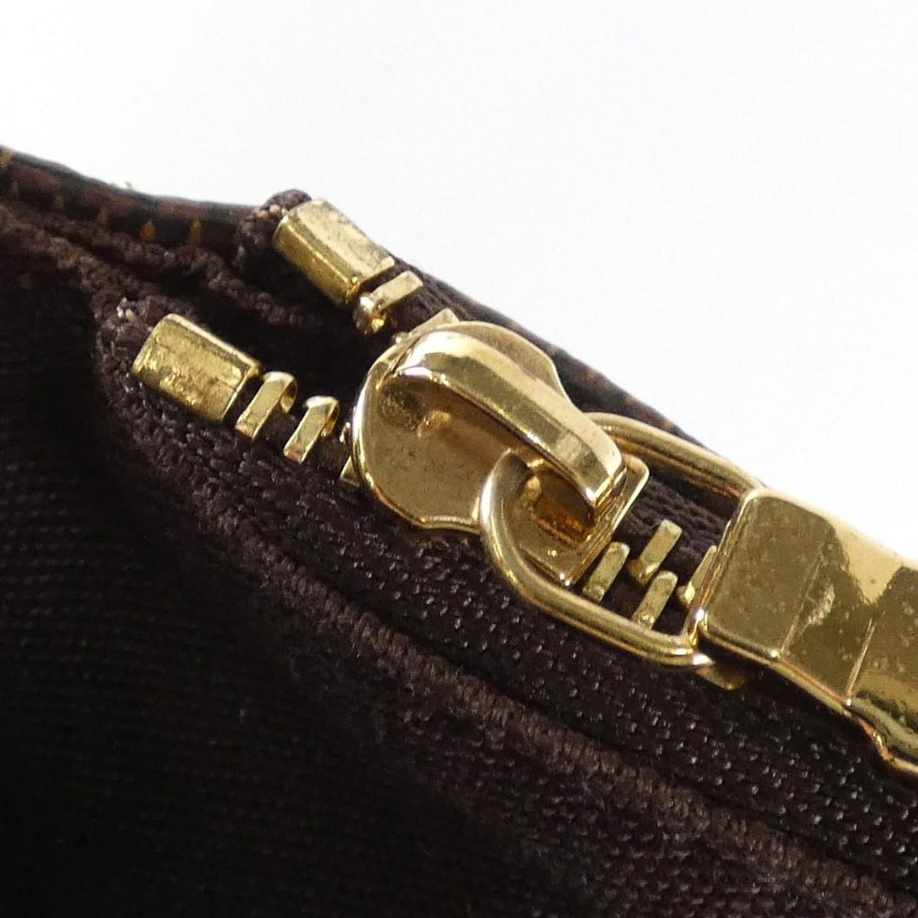 Louis Vuitton Damier Bob le Bag — view 6
