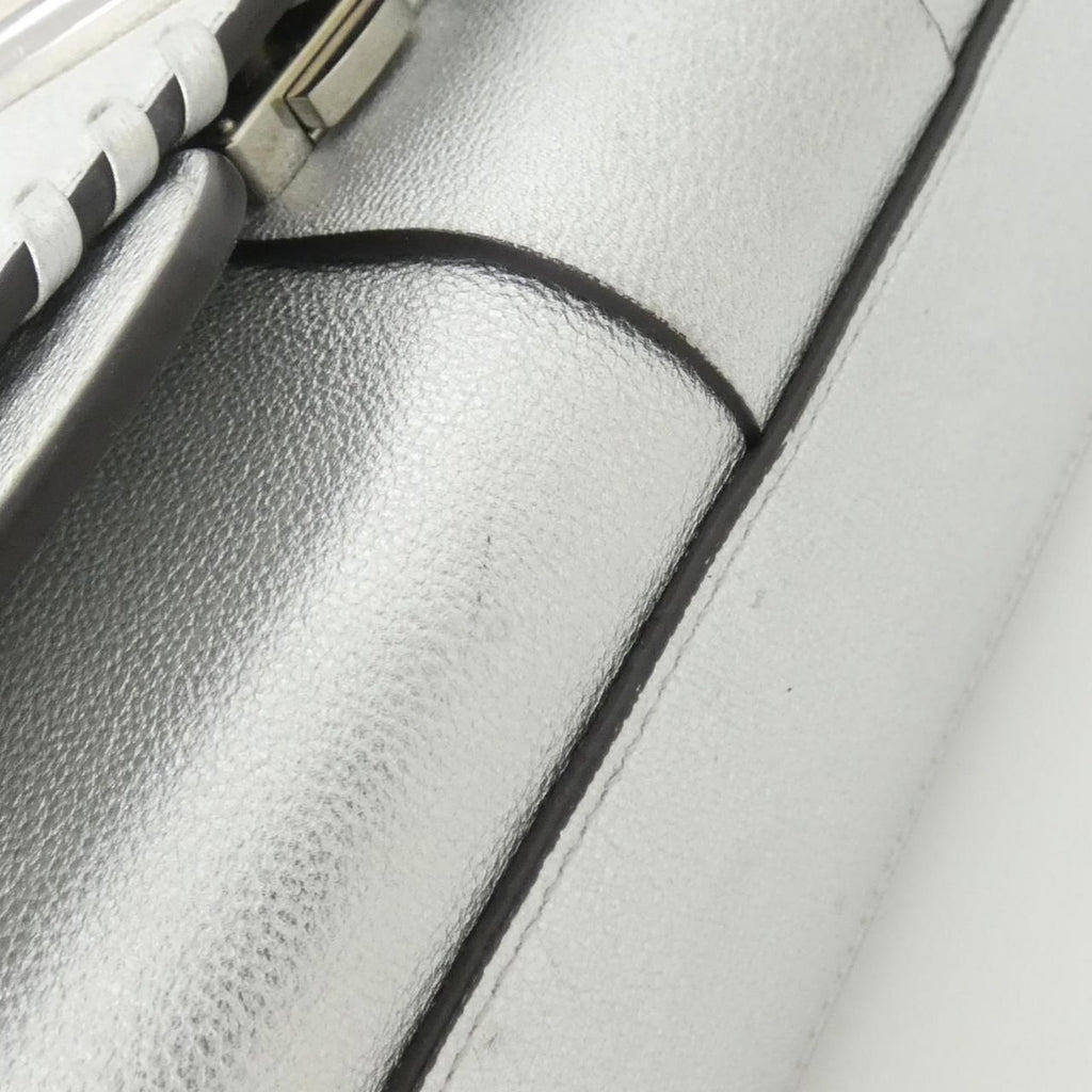 Louis Vuitton Very Chain Shoulder Bag — view 4