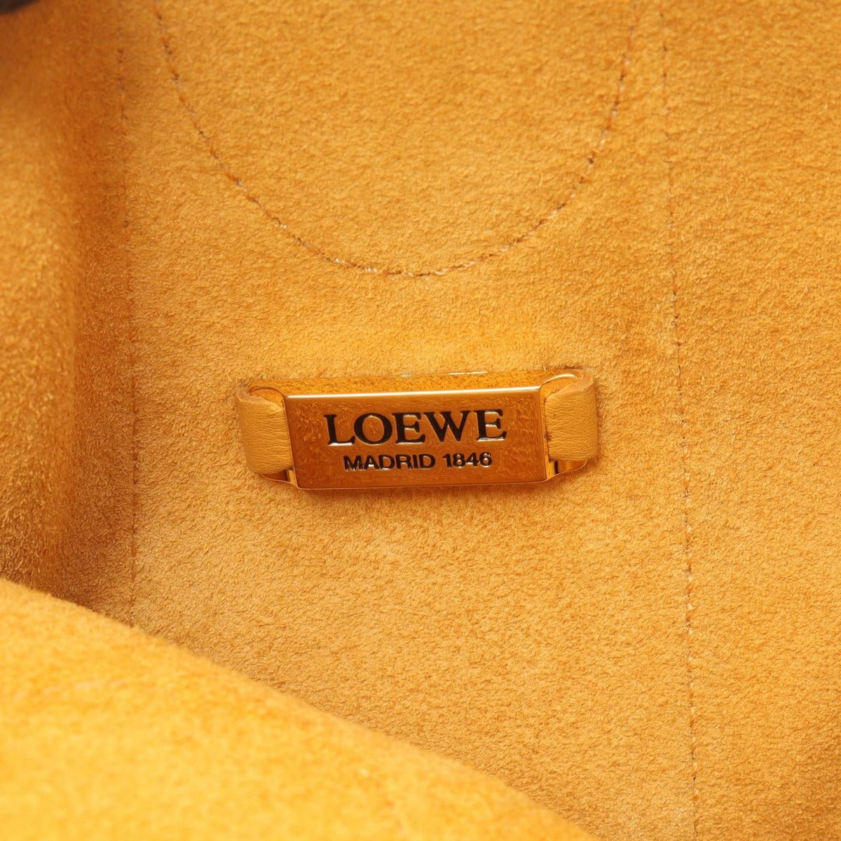 Loewe Tote Yellow Leather — view 4