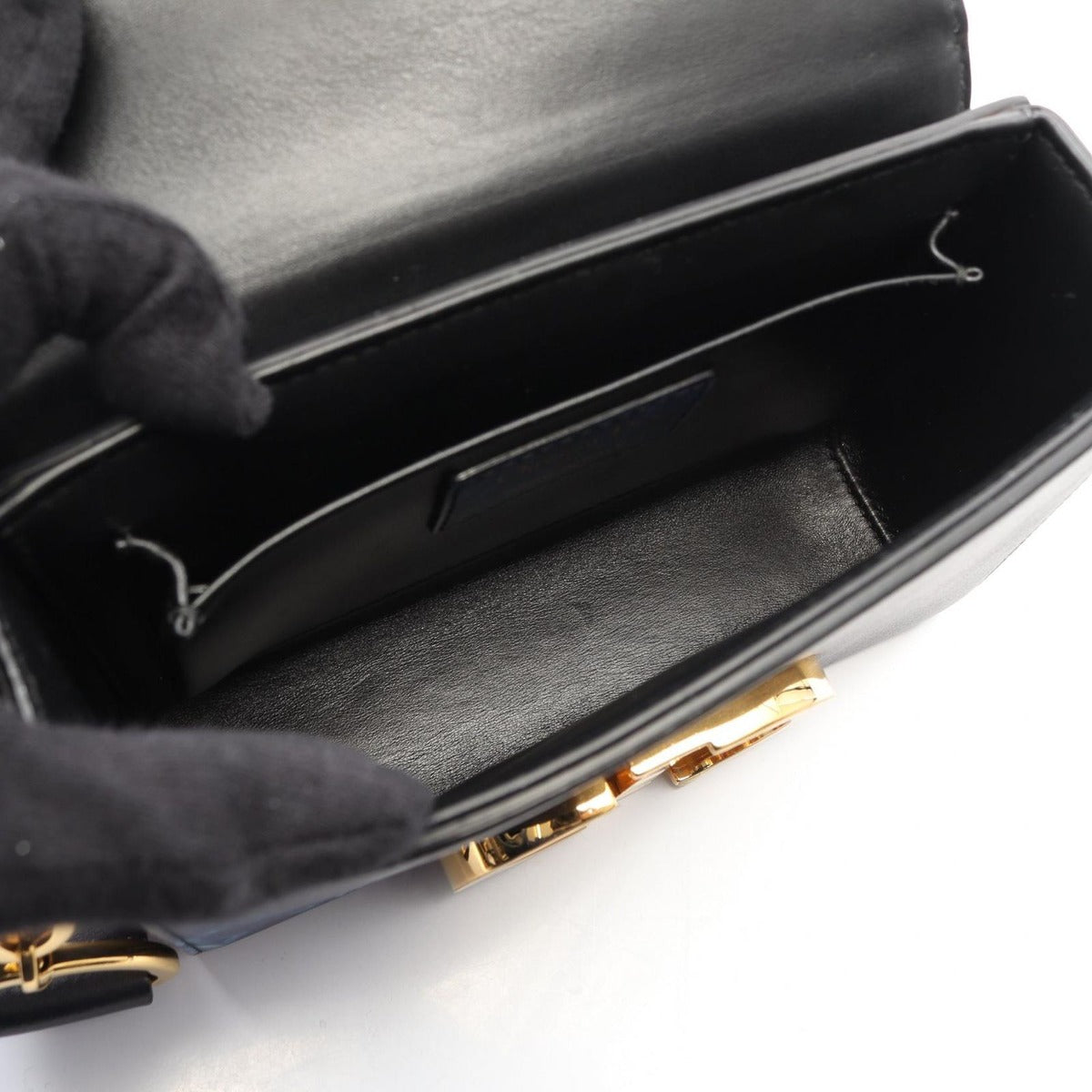 Dior Shoulder Bag 30 Montaigne Box Navy Black Leather — view 3