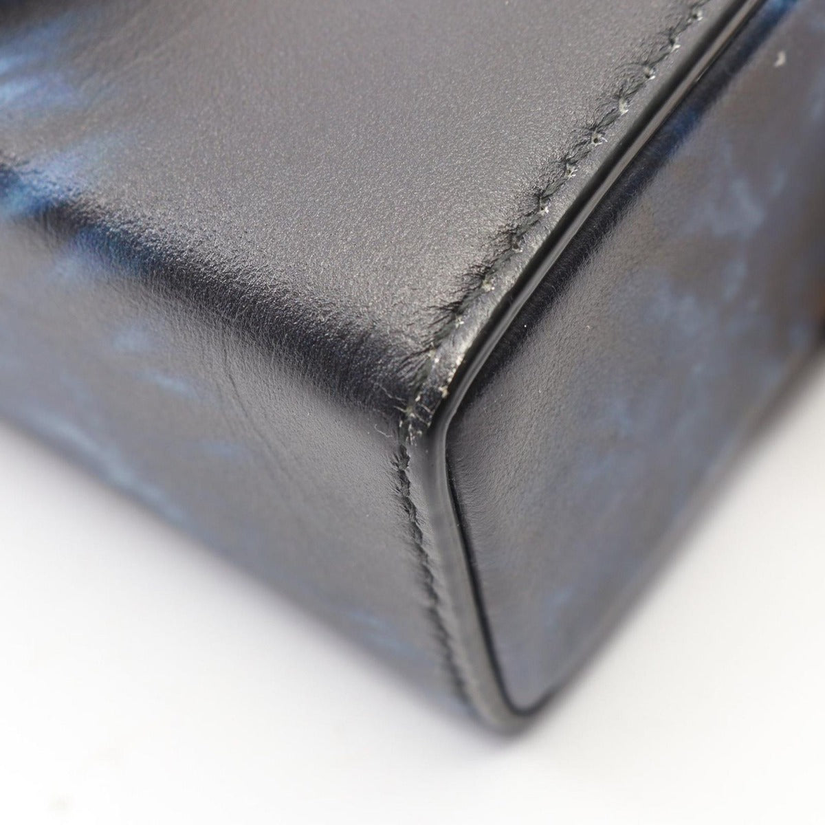 Dior Shoulder Bag 30 Montaigne Box Navy Black Leather — view 6