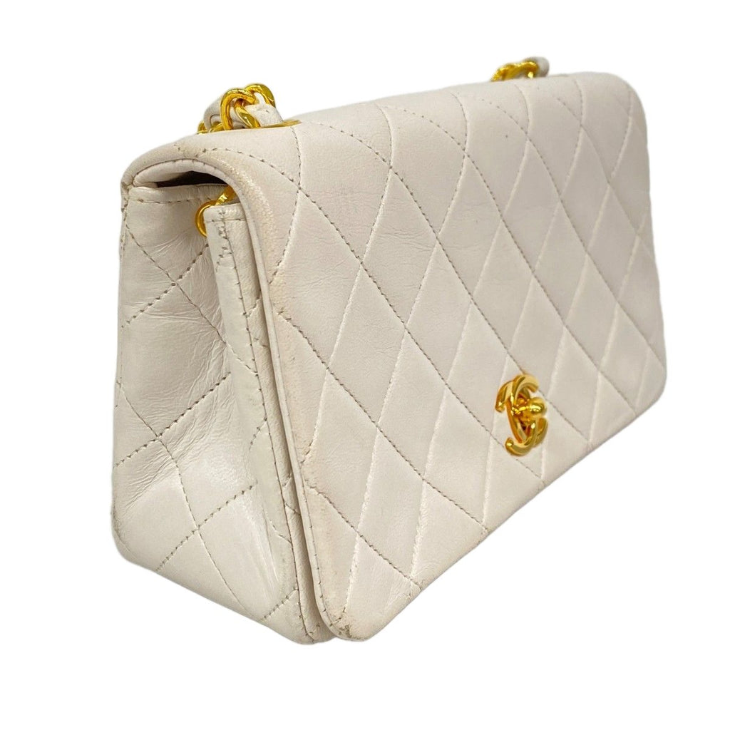 Chanel Shoulder Bag Quilted Lambskin White Gold — view 2