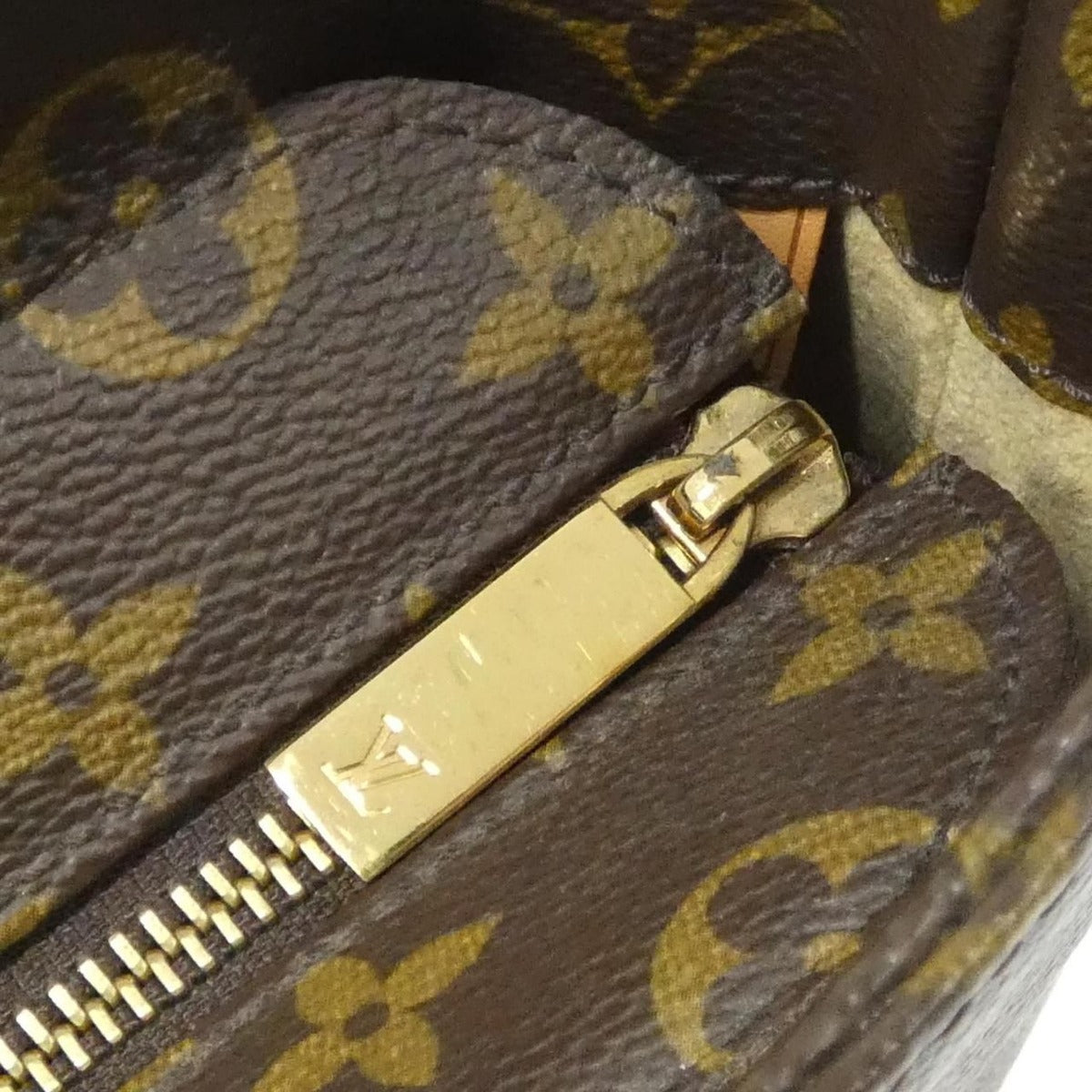 Louis Vuitton Monogram Luco Bag — view 3