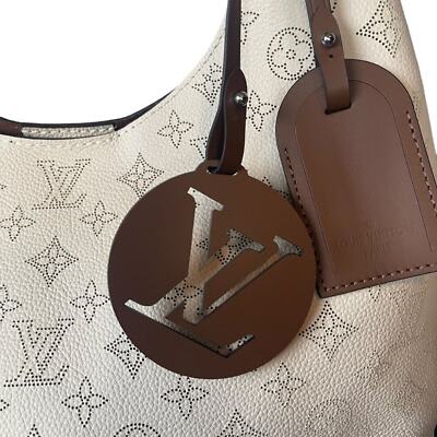 Louis Vuitton Monogram Carmel Hobo Mahina Leather Shoulder Tote Bag — view 6