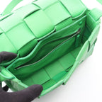 Bottega Veneta Shoulder Bag Cassette Crossbody Maxi Intrecciato Green — view 3