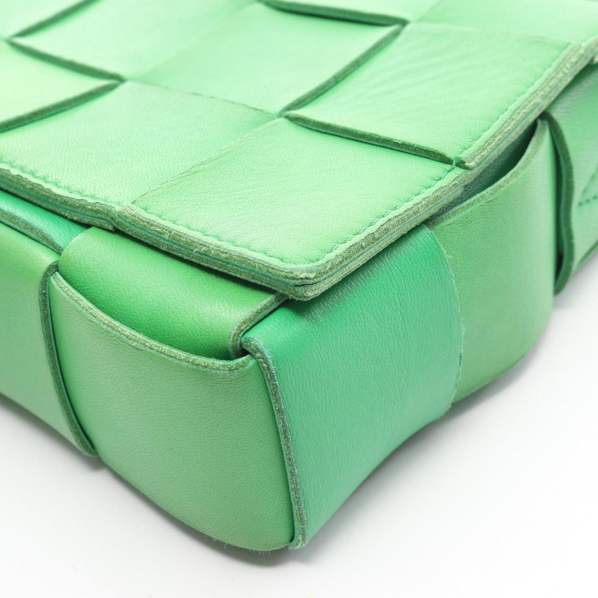 Bottega Veneta Shoulder Bag Cassette Crossbody Maxi Intrecciato Green — view 7
