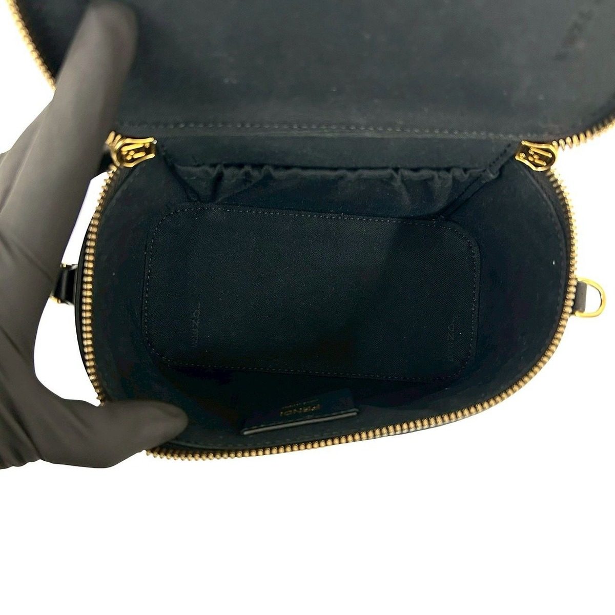 Fendi FF Logo Embossed Leather 2-Way Vanity Chain Shoulder Bag Black — view 9
