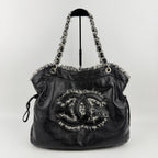 Chanel CC Logo Chain Shoulder Bag Black Leather Vintage — view 3