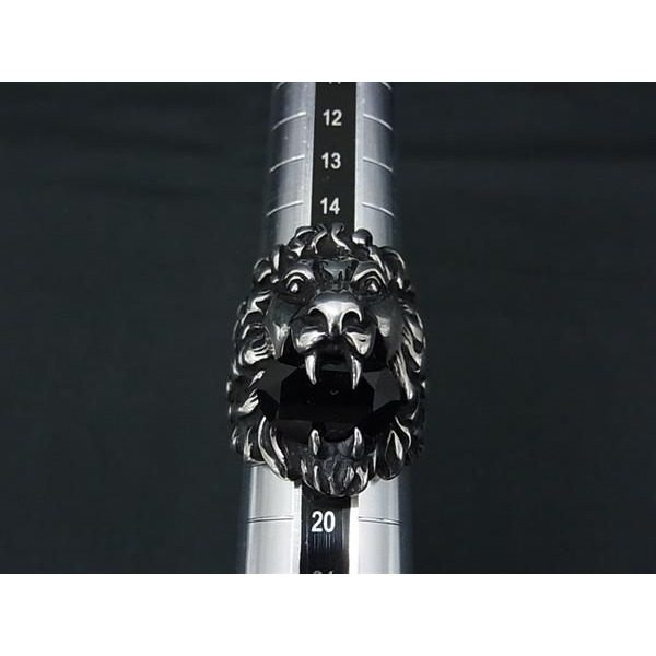 Gucci Lion Head Ring Silver