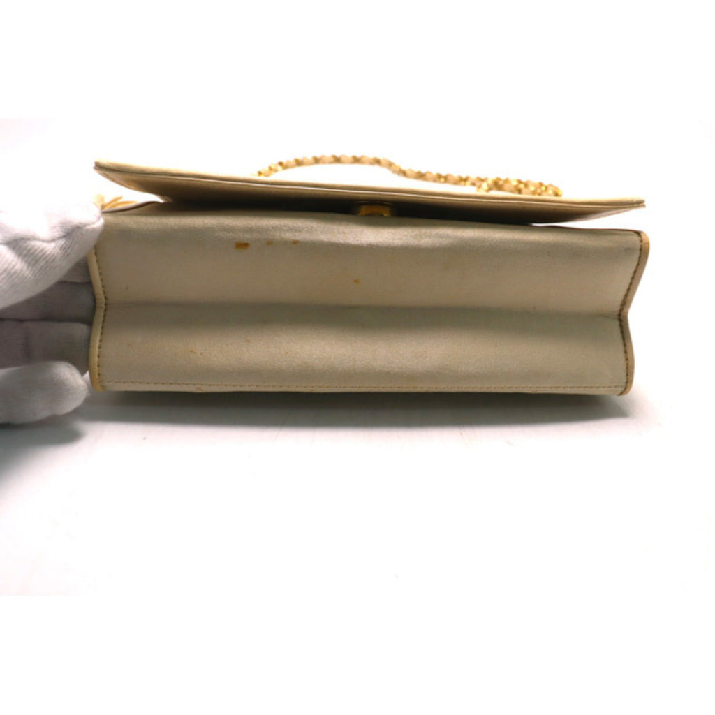Chanel Quilted GD Metal Fittings Shoulder Bag — view 4