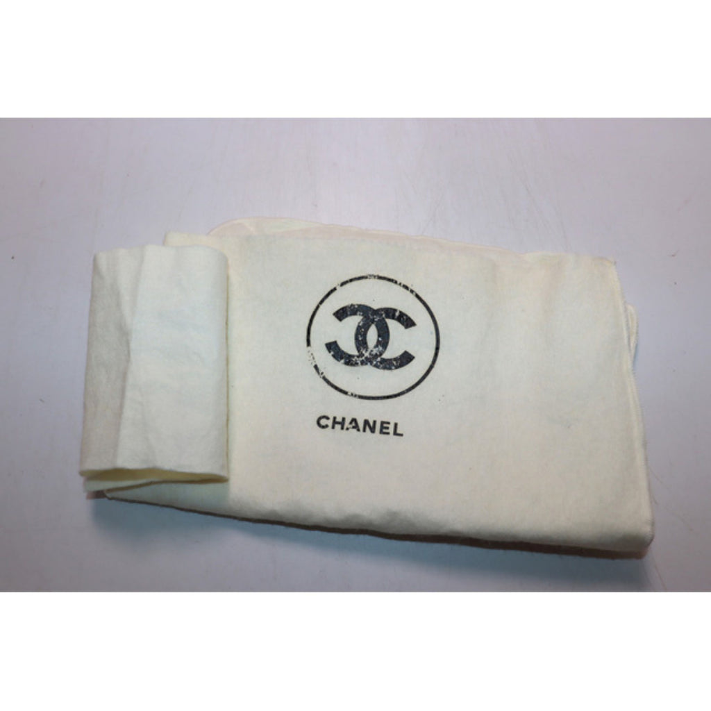 Chanel CC Logo GD Metal Fittings Shoulder Bag — view 9