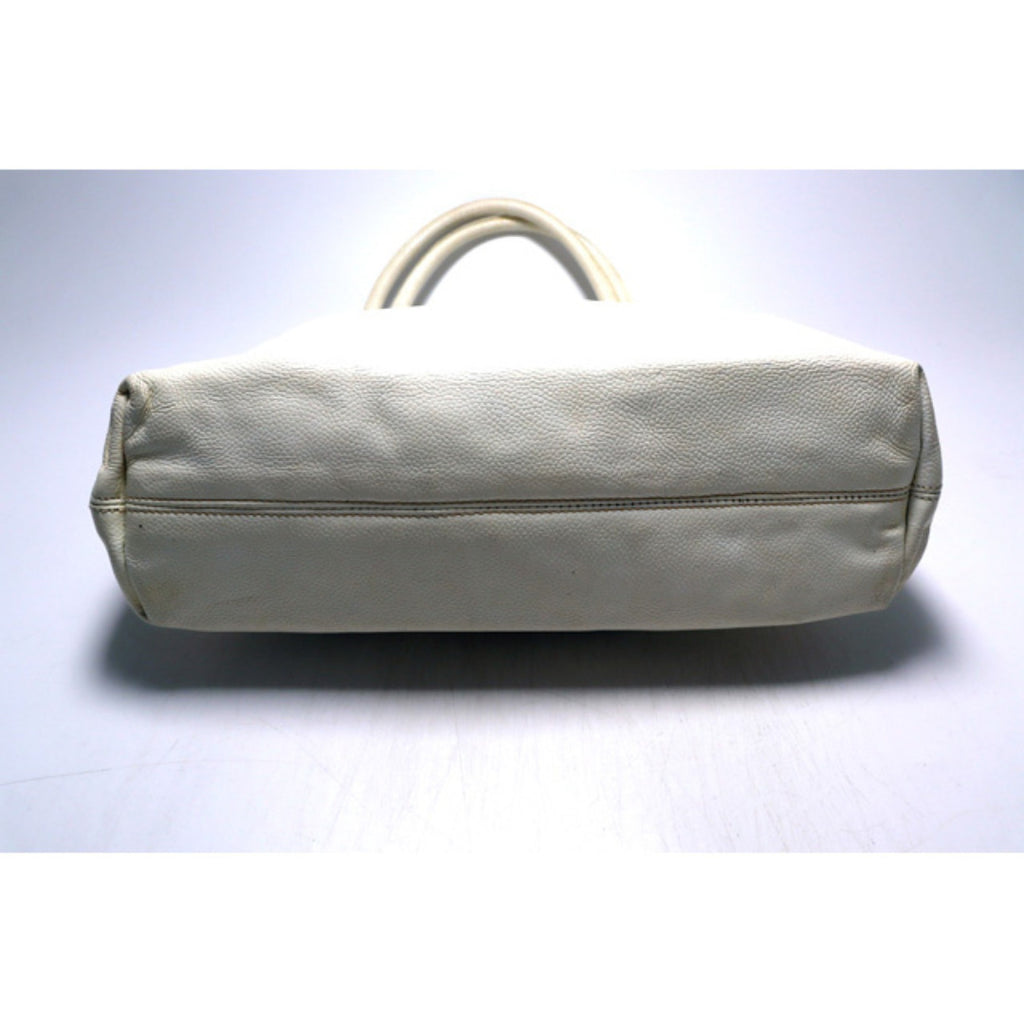Chanel No 5 CC Logo GD Metal Fittings Tote — view 4