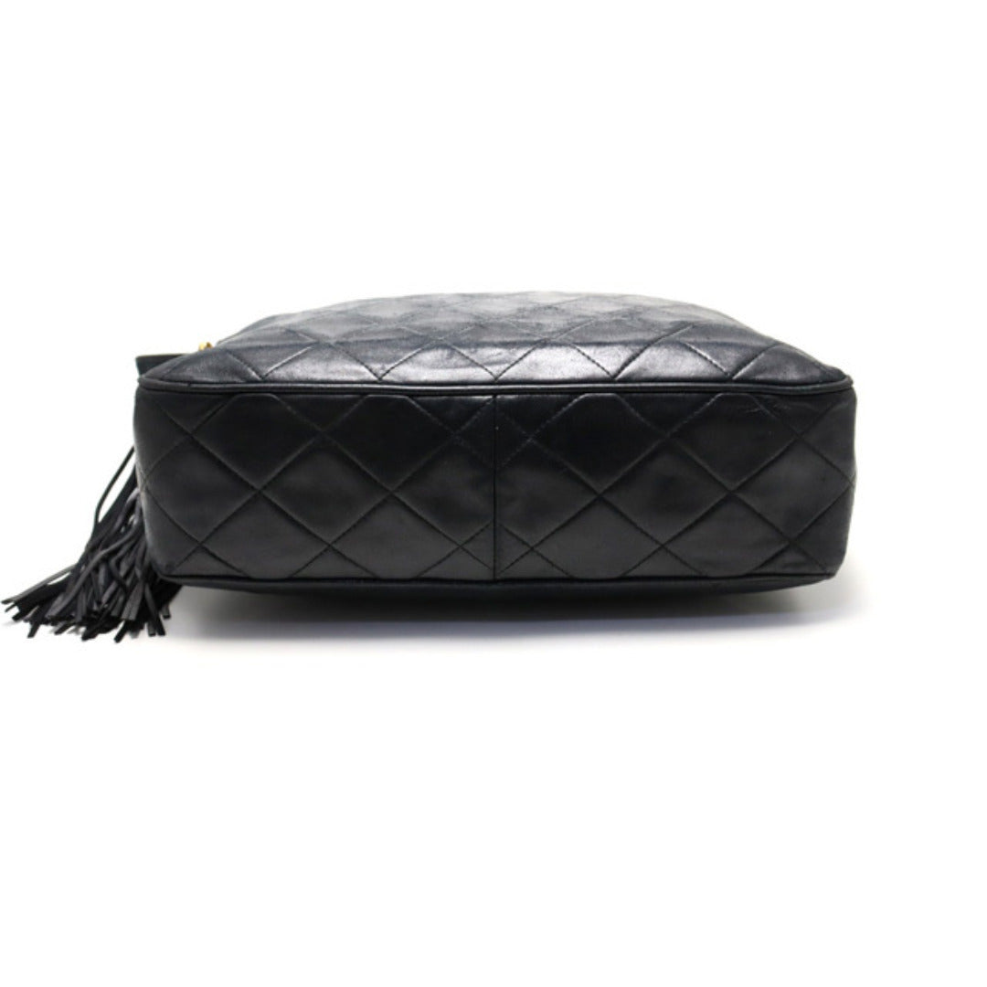 Chanel Quilted GD Metal Fittings Shoulder Bag — view 4