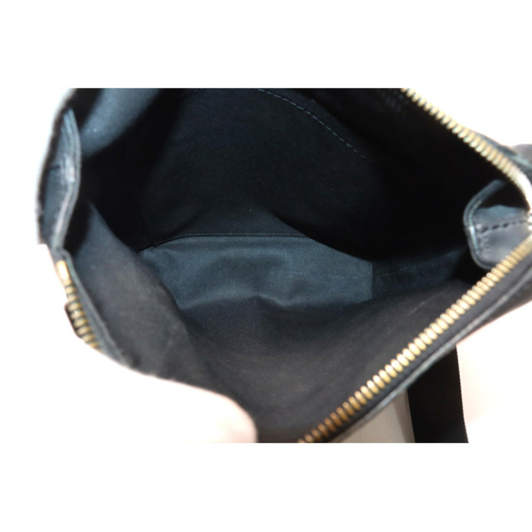Louis Vuitton Discovery Messenger BB — view 8
