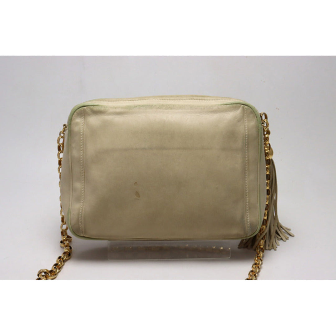 Chanel CC Logo GD Metal Fittings Shoulder Bag — view 3