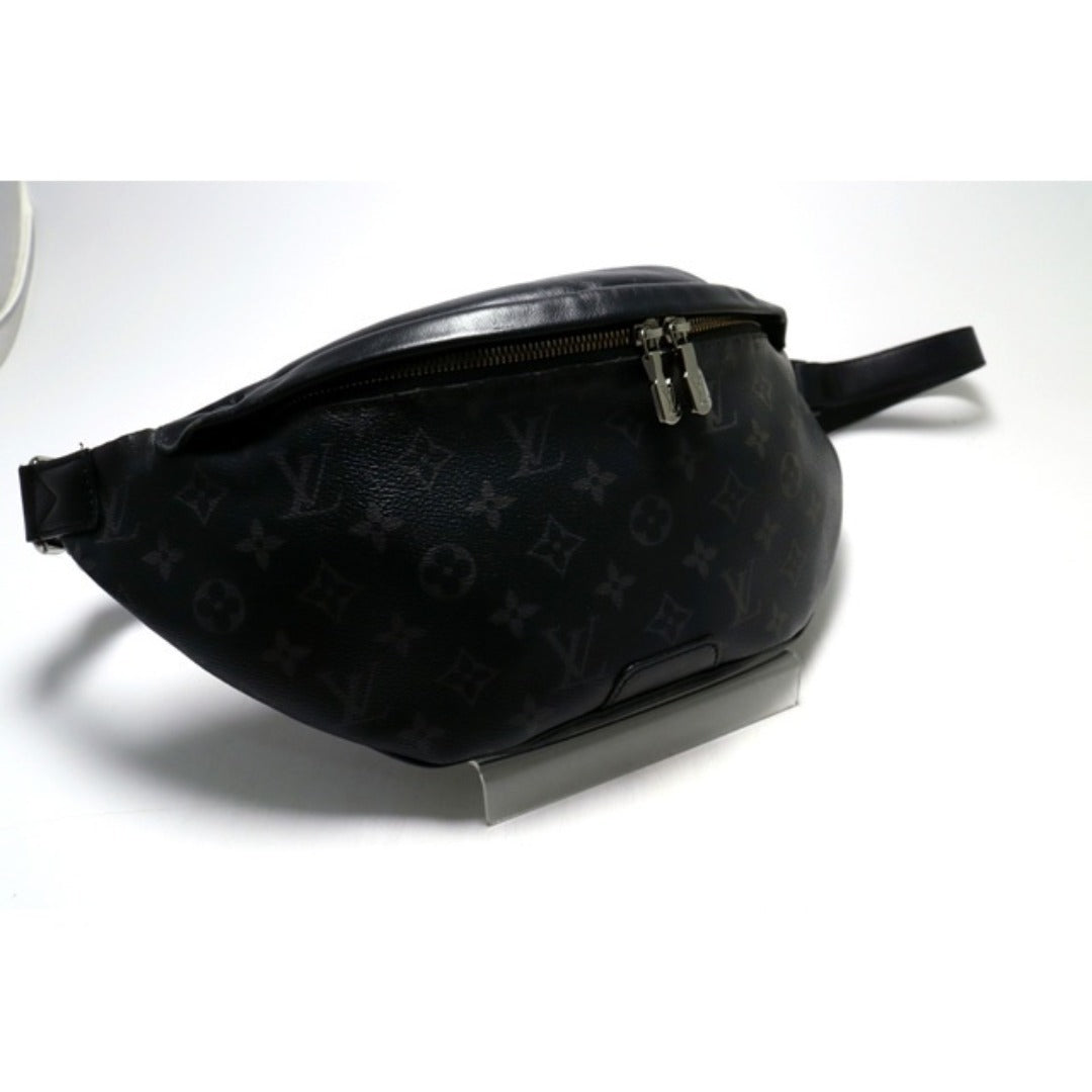 Louis Vuitton Discovery Bum Bag PM — view 5