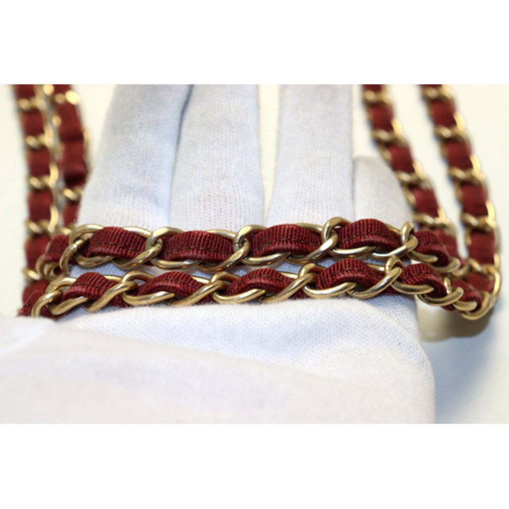 Chanel Wave Stitch Push Lock GD Metal Fittings — view 6