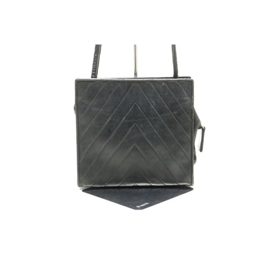 Chanel Stitch GD Metal Fittings Shoulder Bag — view 3