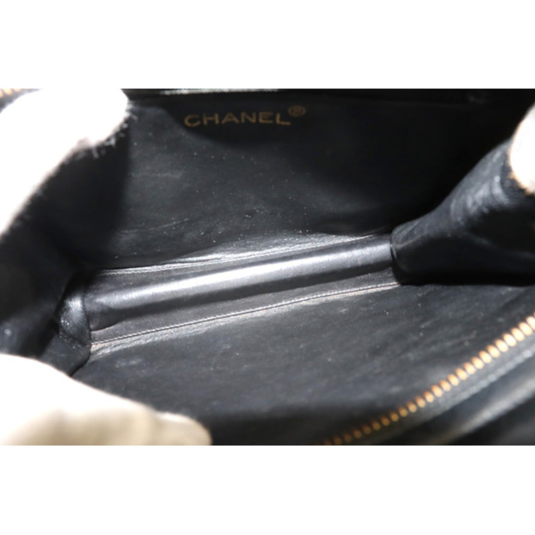 Chanel Stitch GD Metal Fittings Shoulder Bag — view 8