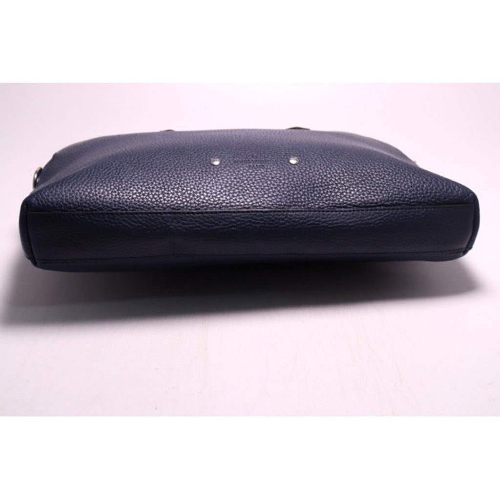 Louis Vuitton Taurillon Armand — view 4